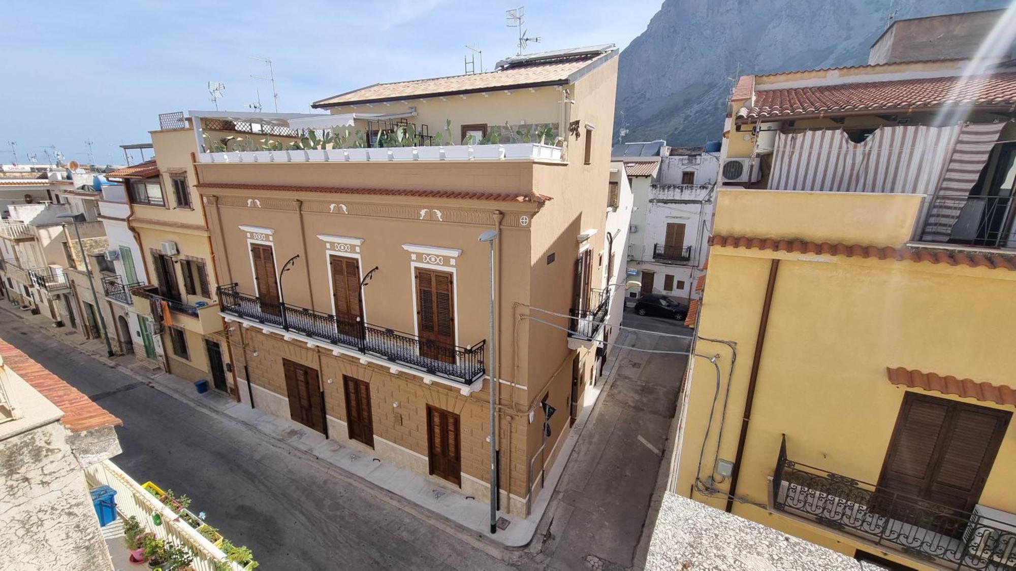 Le Tre Ninfe Cinisi Bed & Breakfast ภายนอก รูปภาพ
