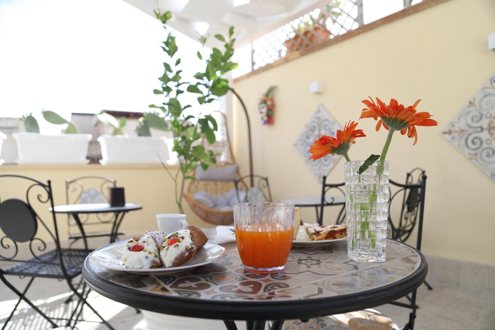Le Tre Ninfe Cinisi Bed & Breakfast ภายนอก รูปภาพ